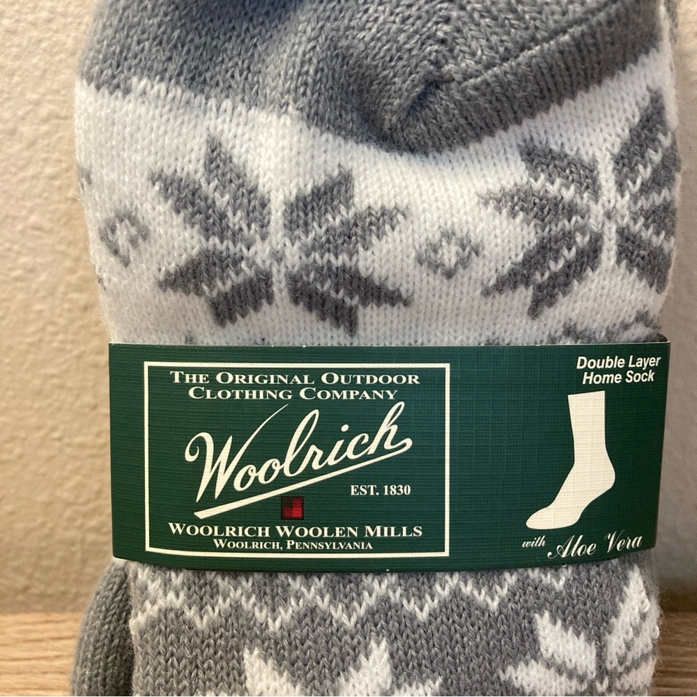 NWT Woolrich Gray Double Layer Home Socks with Aloe Vera - Picture 2 of 9